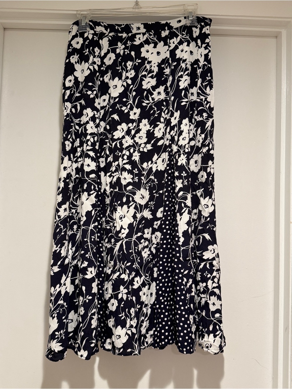 Talbots Navy & White Floral Midi Skirt – Size 10